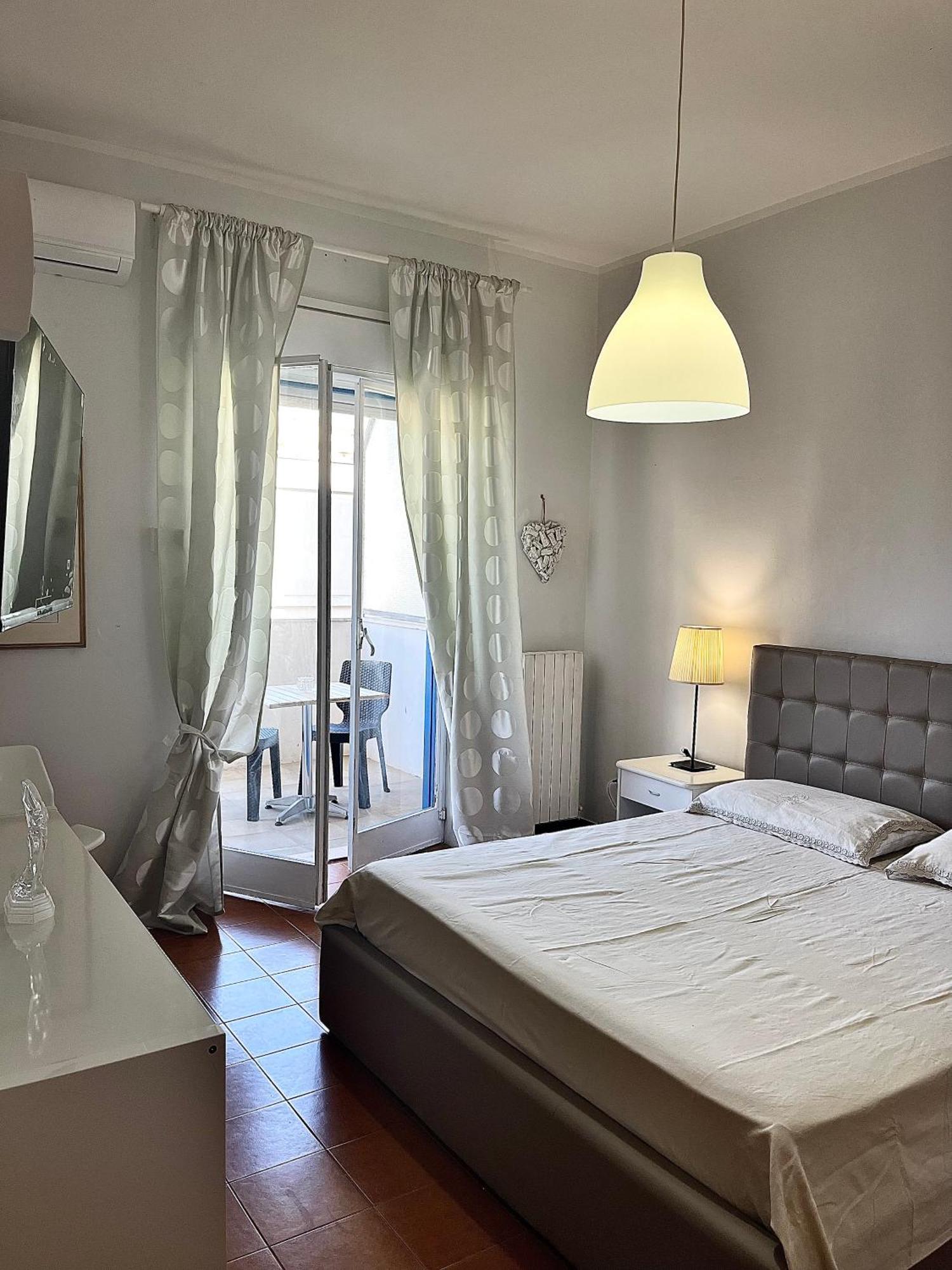 Puglia Low-Cost, Holiday Home Brindisi Exterior foto