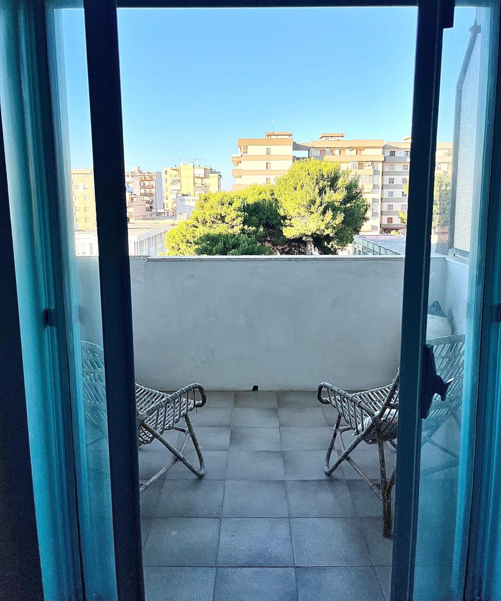 Puglia Low-Cost, Holiday Home Brindisi Exterior foto